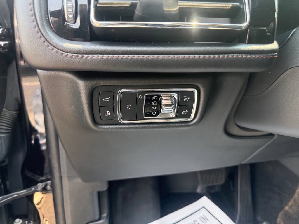 Used 2022 Lincoln Aviator Grand Touring w/ Equipment Group 301A AWD/4WD image 20