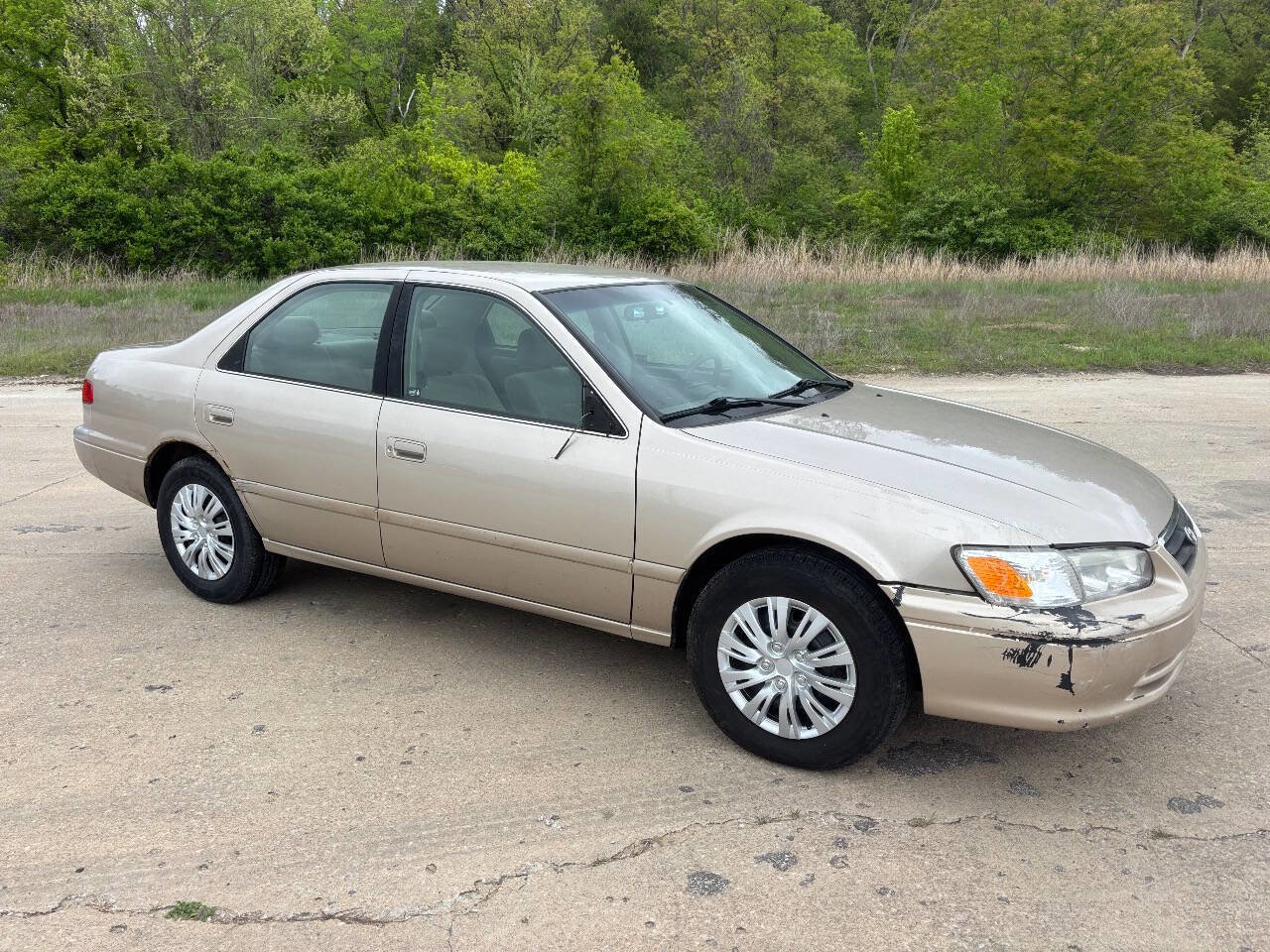 Used 2000 Toyota Camry LE FWD image 8