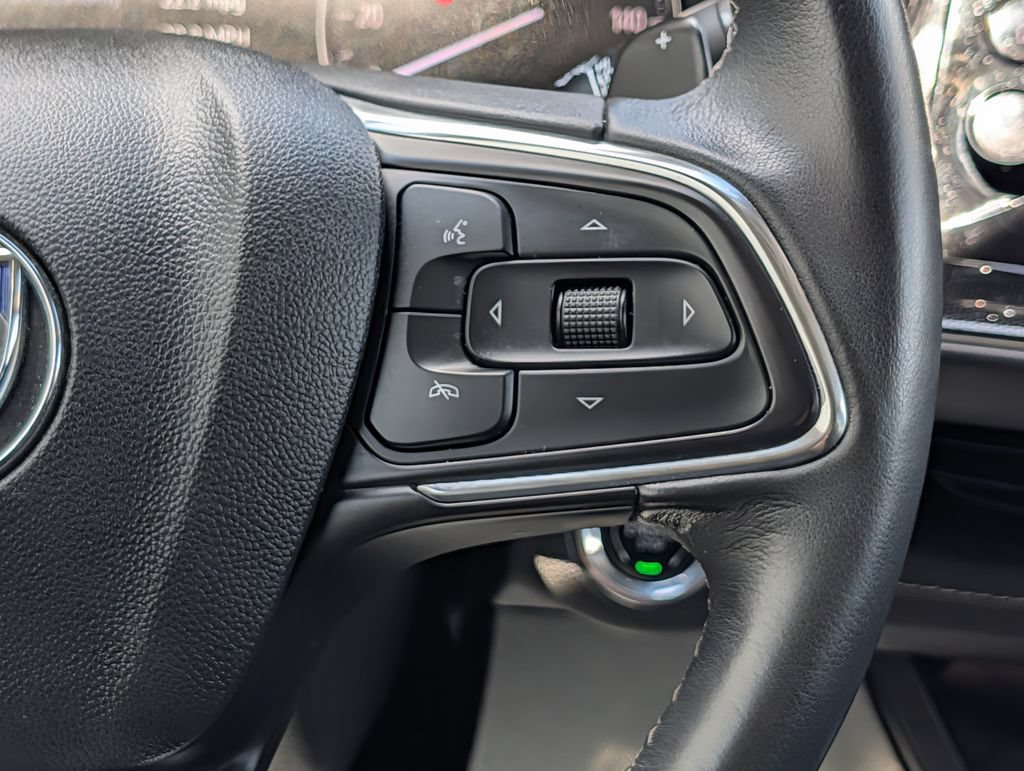 Used 2021 Buick Envision Essence AWD/4WD image 22