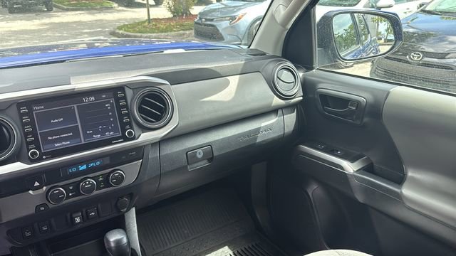 Certified 2022 Toyota Tacoma SR5 w/ Technology Package image 15