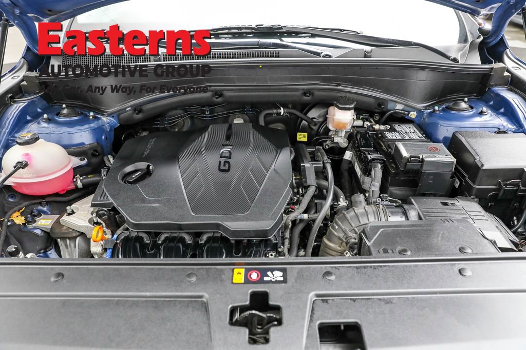 Used 2023 Hyundai Santa Fe SEL w/ Premium Package image 7