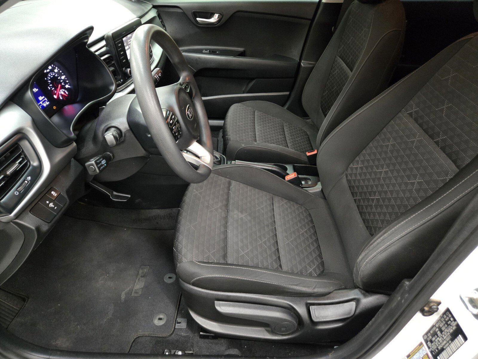 Used 2019 Kia Rio LX image 7