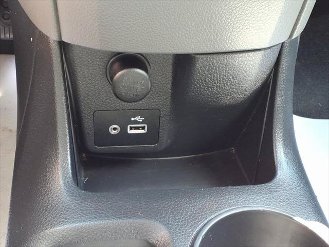 Used 2020 Nissan NV200 S FWD image 24