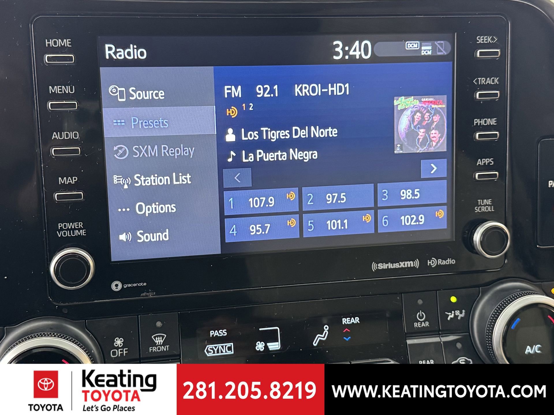 Used 2022 Toyota Highlander XLE image 23