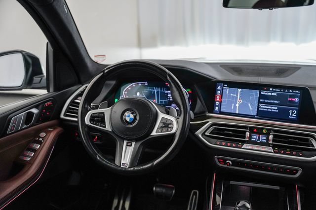 Used 2021 BMW X7 xDrive40i w/ M Sport Package AWD/4WD image 4
