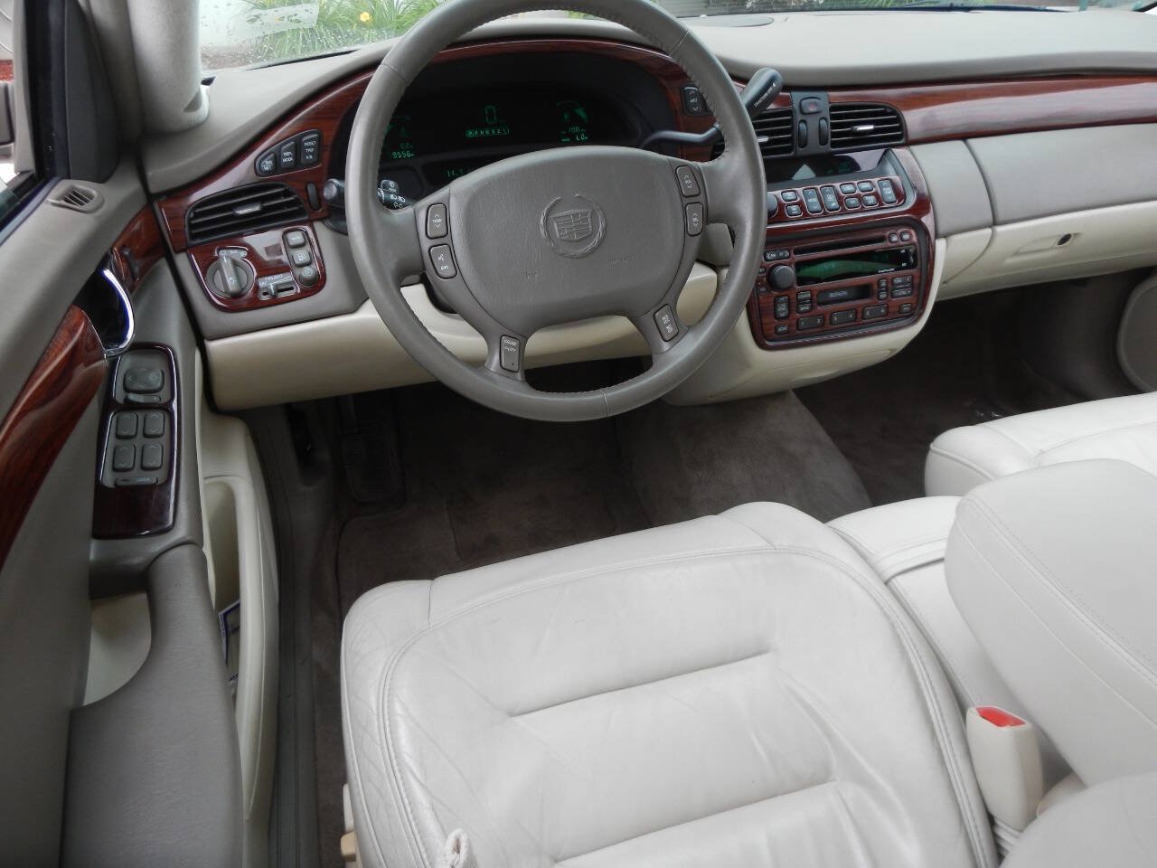 Used 2002 Cadillac De Ville FWD image 31