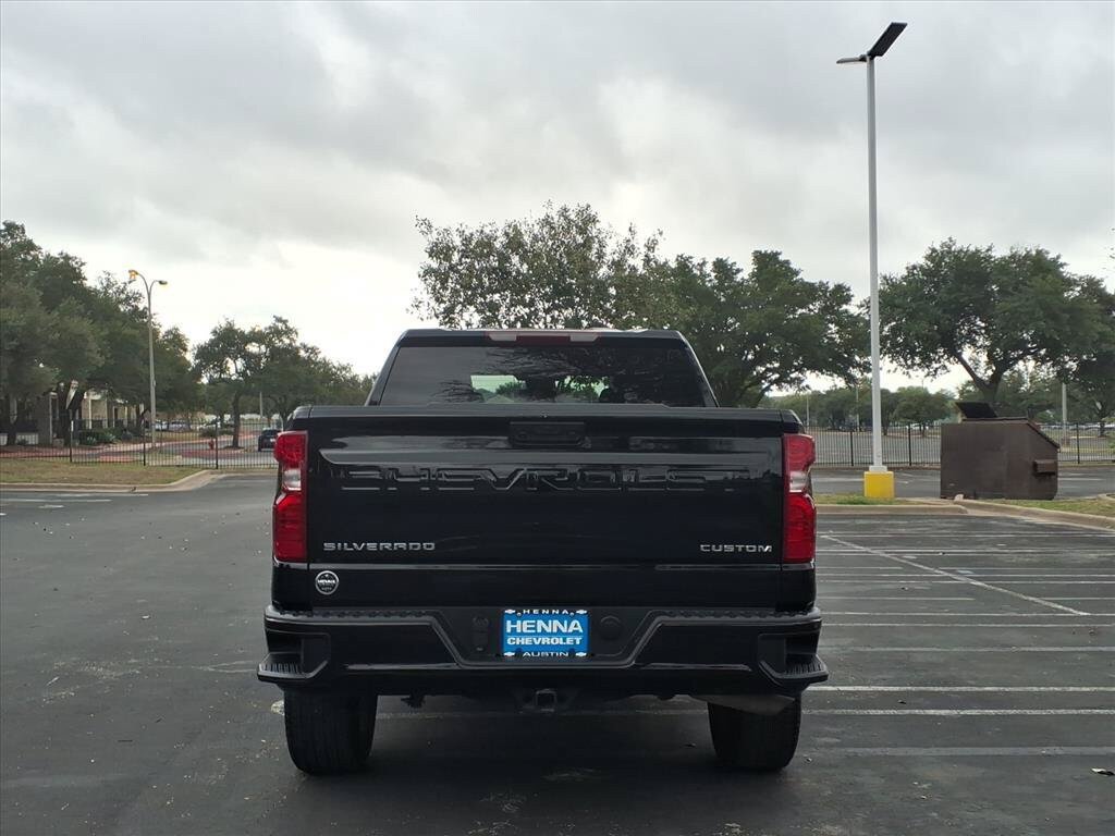 Used 2025 Chevrolet Silverado 1500 Custom RWD image 6