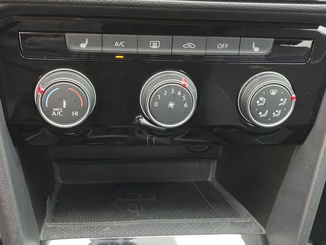 Used 2023 Volkswagen Taos SE FWD image 17