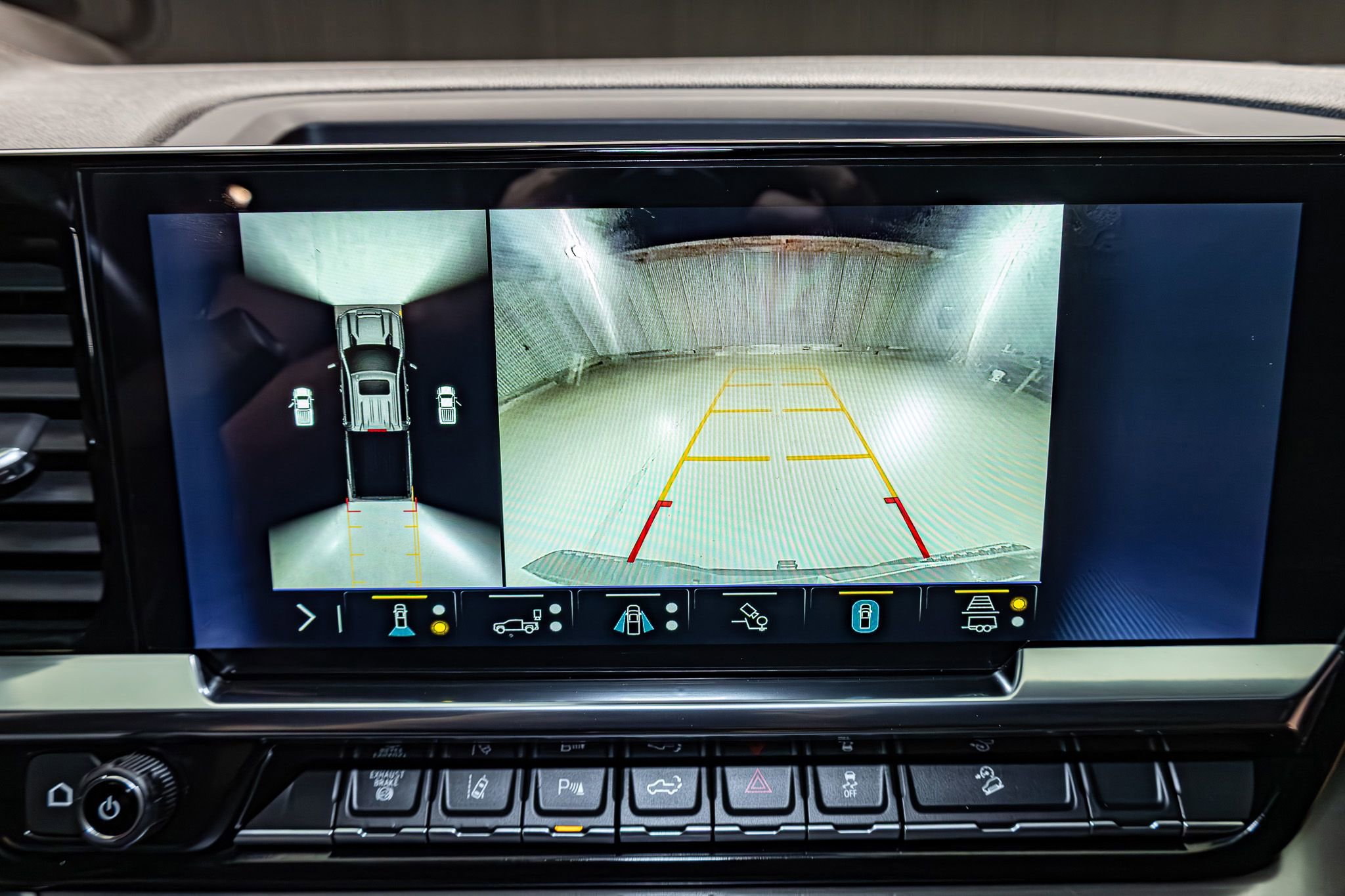 Used 2024 Chevrolet Silverado 2500 High Country w/ Midnight Edition image 23