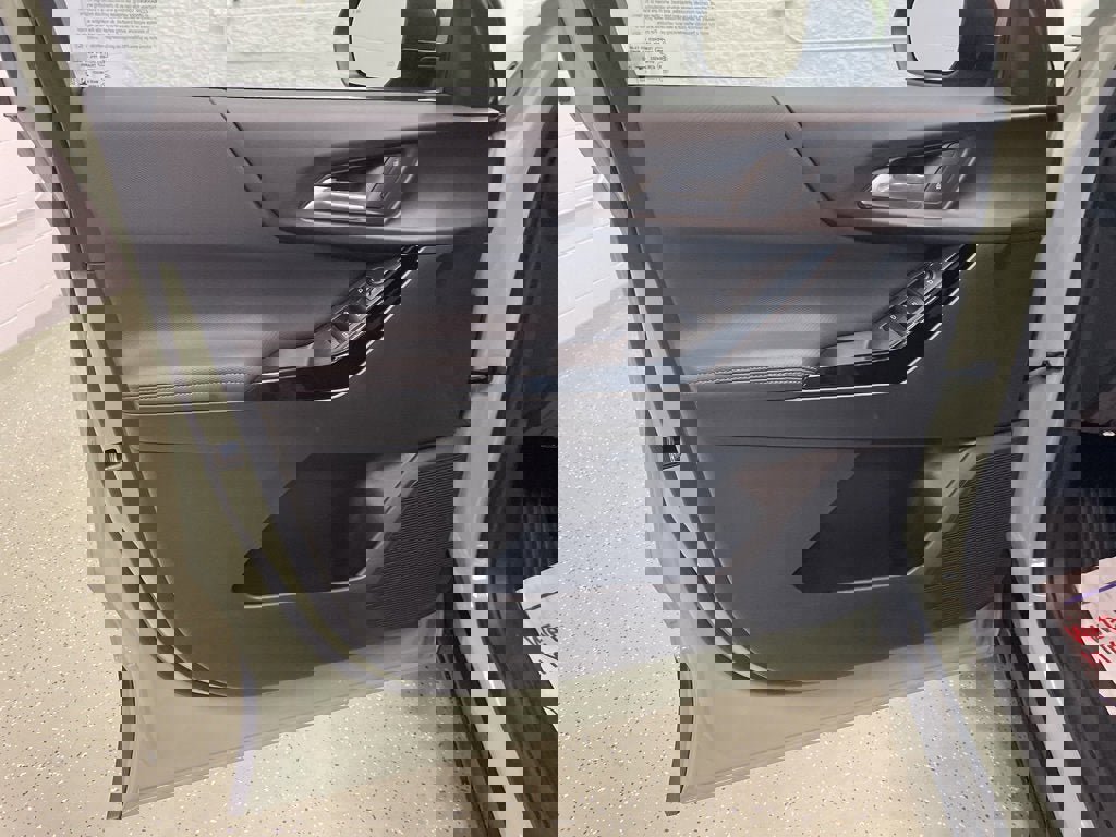 New 2026 Chevrolet Equinox LT w/ Safety and Technology Package image 14