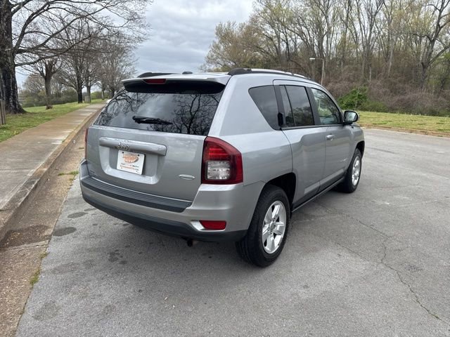 Used 2017 Jeep Compass Latitude image 7