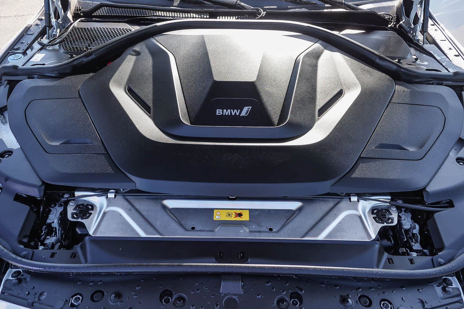 Used 2023 BMW i4 eDrive40 w/ M Sport Package image 27