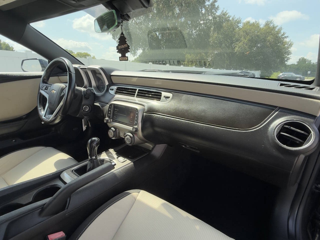 Used 2015 Chevrolet Camaro SS RWD image 14