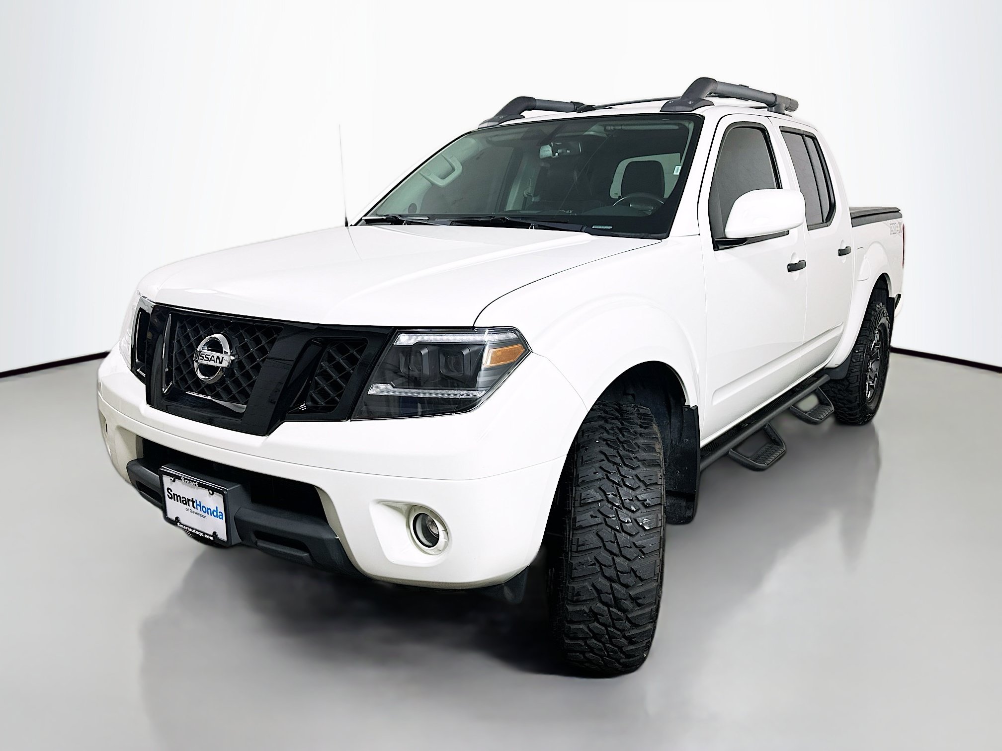Used 2021 Nissan Frontier PRO-4X w/ Pro-4x Utility Package AWD/4WD image 3