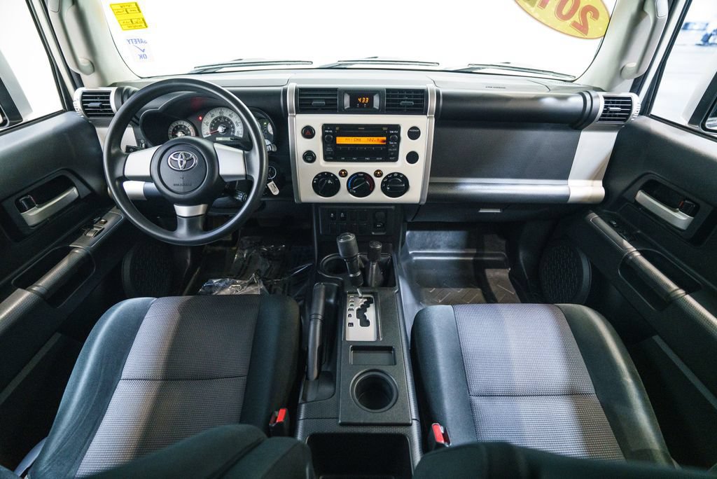 Used 2010 Toyota FJ Cruiser 4WD image 16