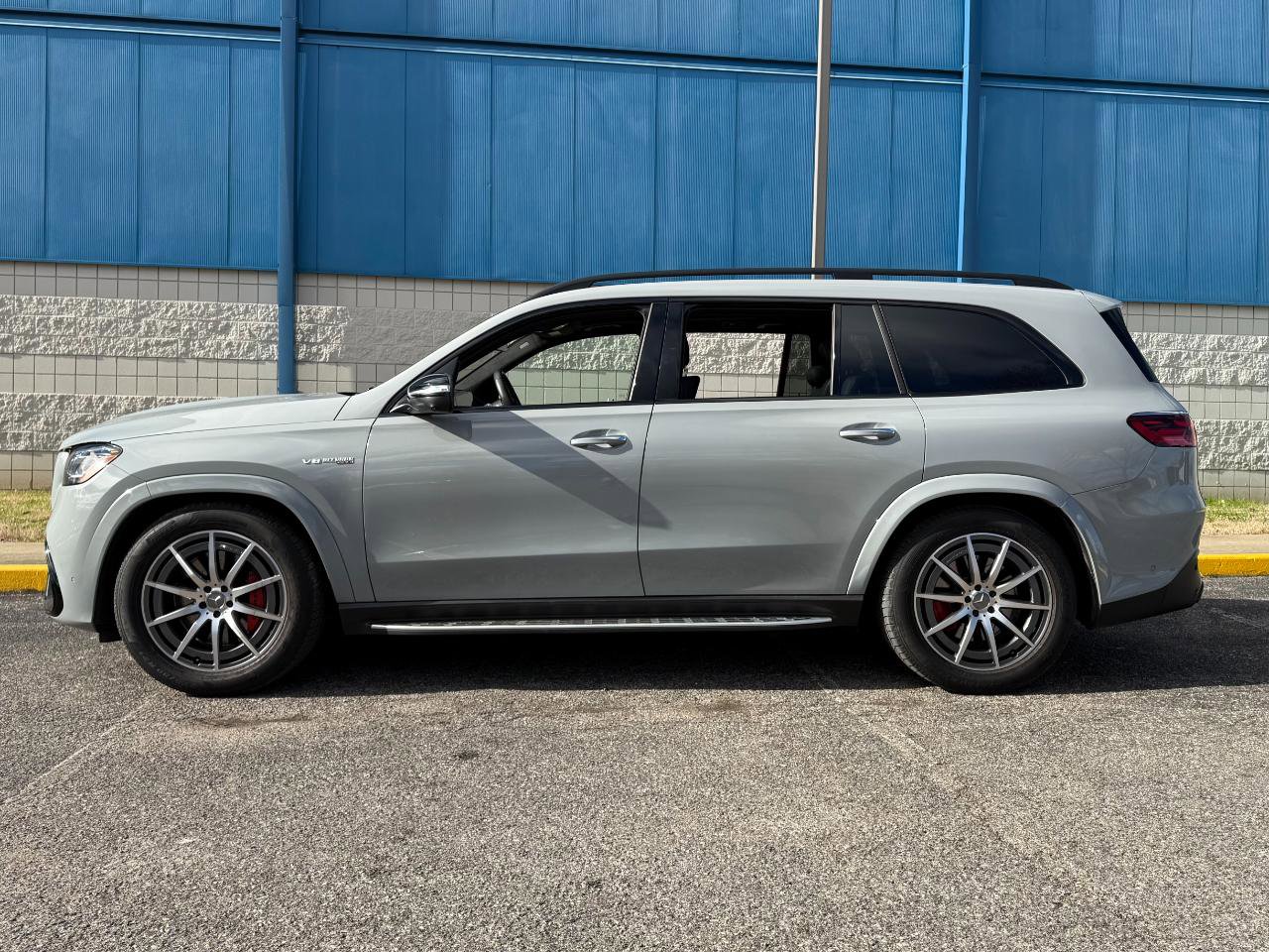 Used 2024 Mercedes-Benz GLS 63 AMG 4MATIC image 8