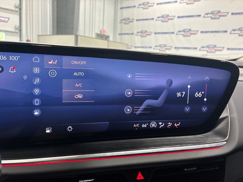 Used 2024 Buick Envision Preferred AWD/4WD image 27