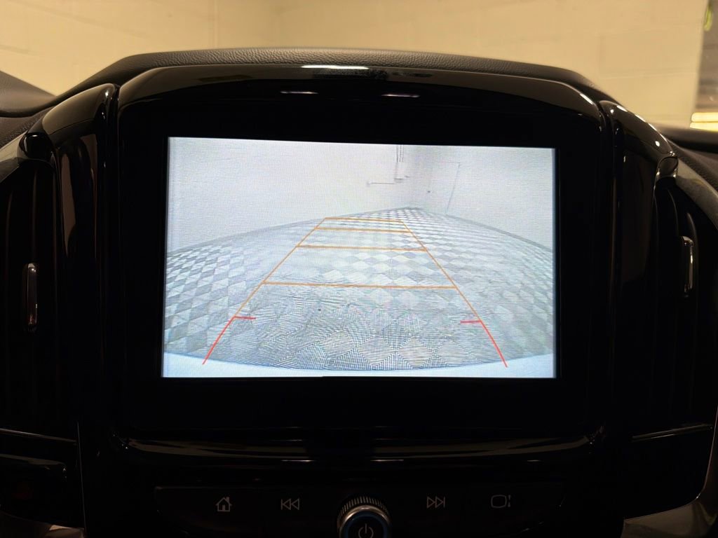 Used 2018 Chevrolet Traverse LT image 4