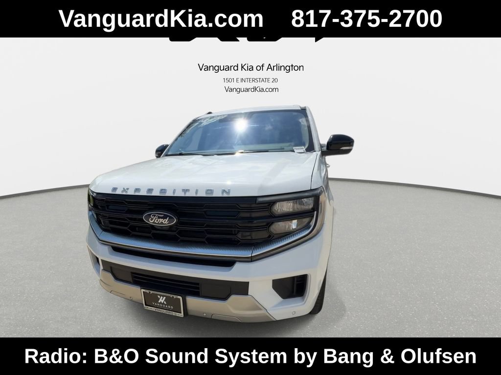 Used 2025 Ford Expedition Platinum AWD/4WD image 3