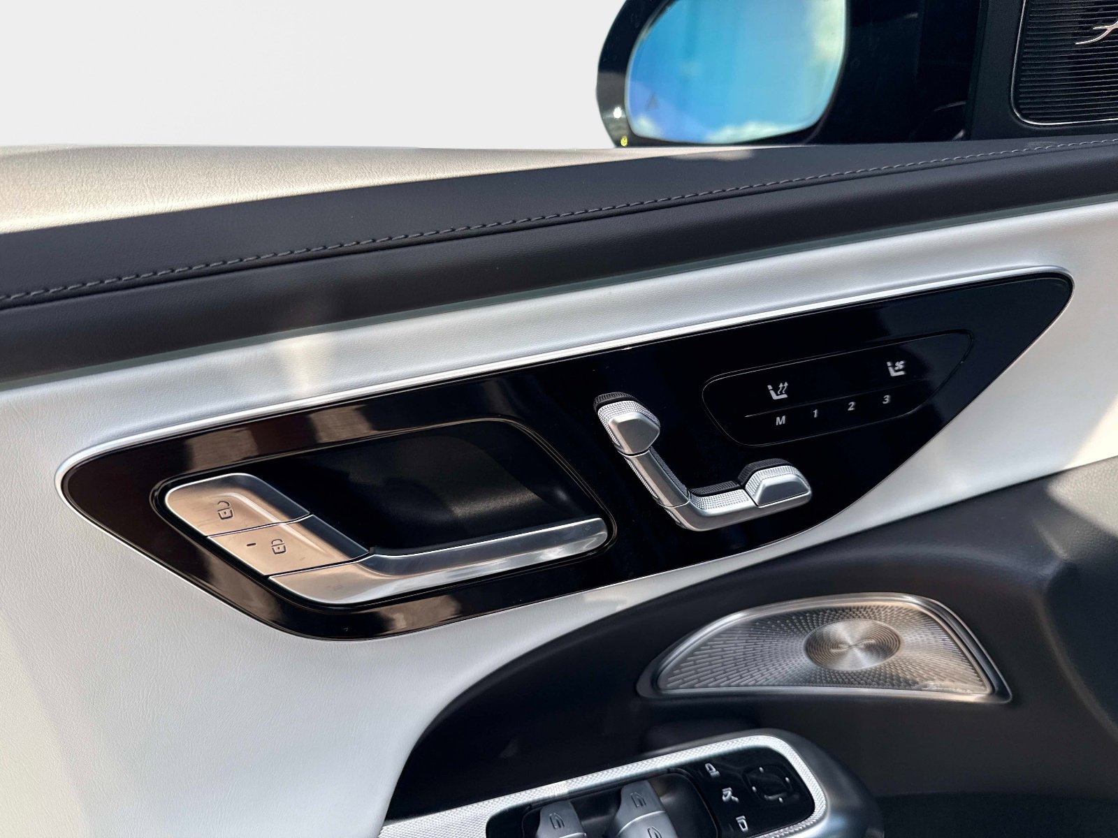 New 2026 Mercedes-Benz E 53 AMG e 4MATIC Sedan image 17