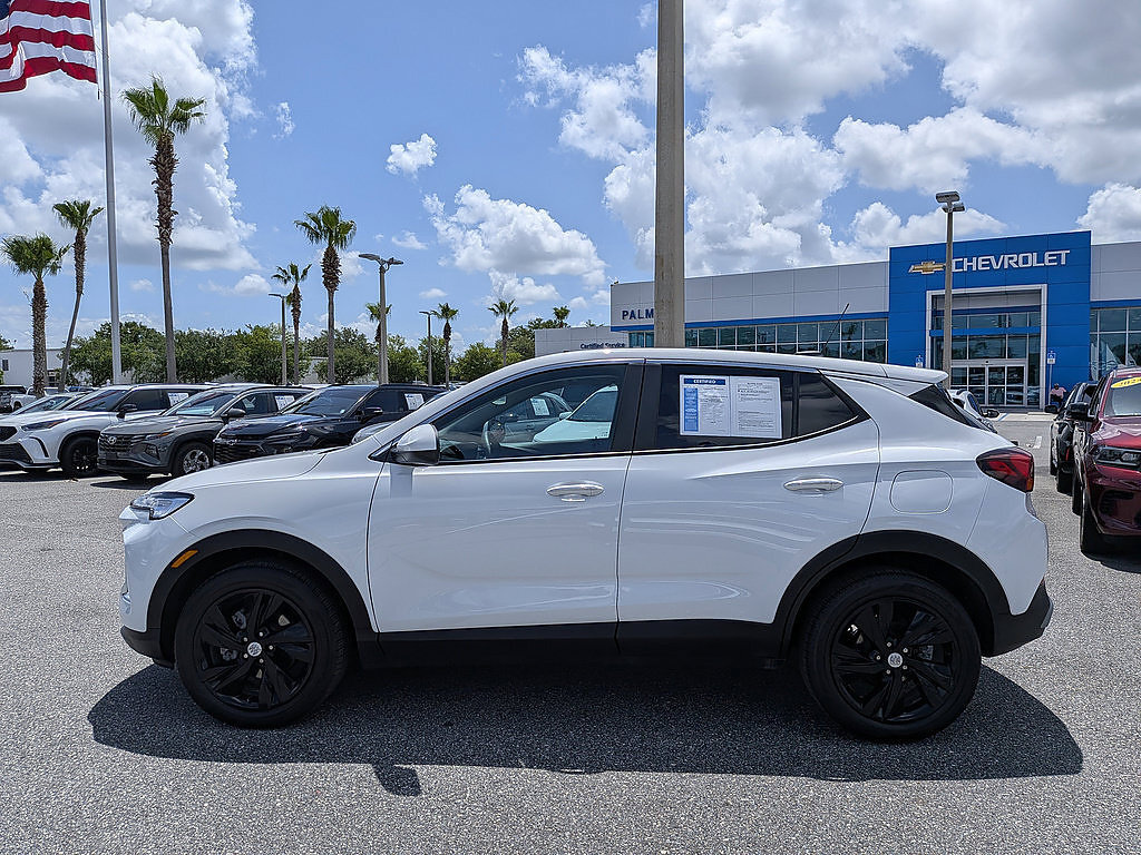 Certified 2024 Buick Encore GX Preferred FWD image 5