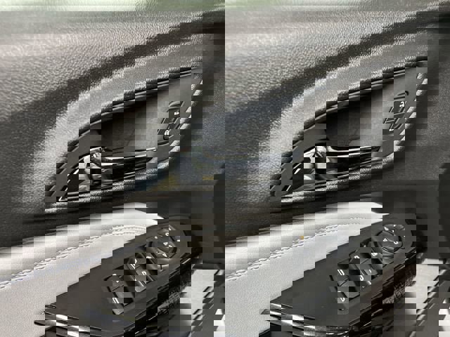 Certified 2025 Chevrolet Trax LT w/ LT Convenience Package image 22