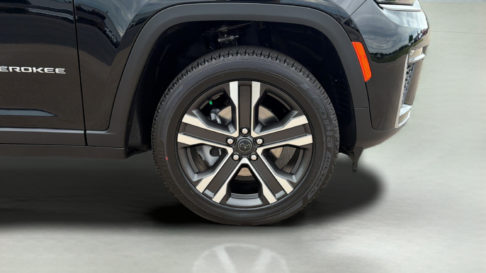 New 2027 Jeep Grand Cherokee Limited w/ Trailer Tow Package AWD/4WD image 30