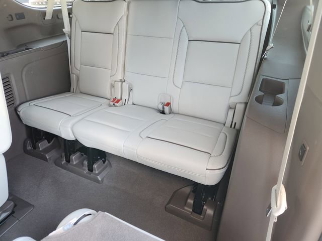 Used 2025 GMC Yukon XL Denali w/ Sun & Power Step Package image 26