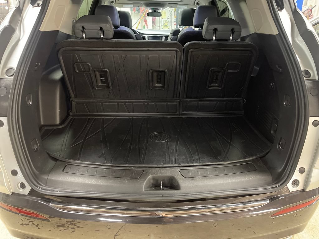 Used 2021 Buick Enclave Premium w/ Sun and Sites Package AWD/4WD image 28