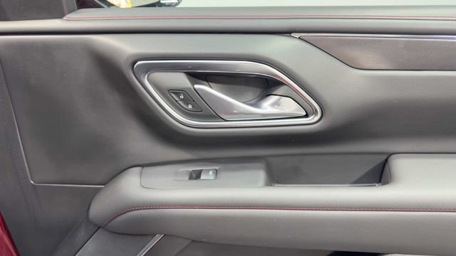Used 2024 Chevrolet Suburban RST w/ Luxury Package RWD image 16