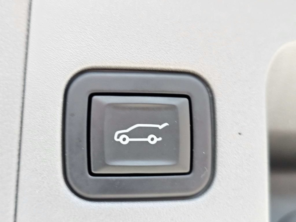 Certified 2023 Cadillac XT5 Premium Luxury AWD/4WD image 15