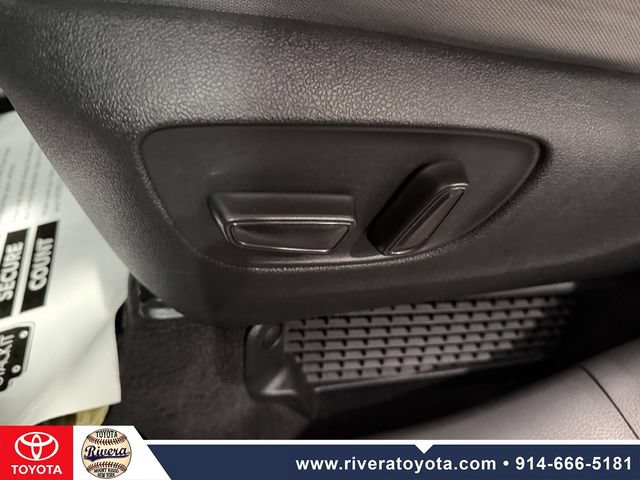 Certified 2023 Toyota Sienna LE FWD image 14