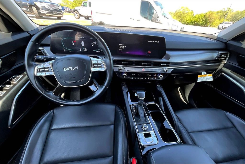 Used 2025 Kia Telluride S image 15