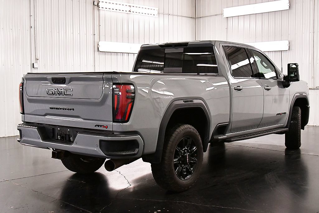 Used 2025 GMC Sierra 2500 AT4 AWD/4WD image 7