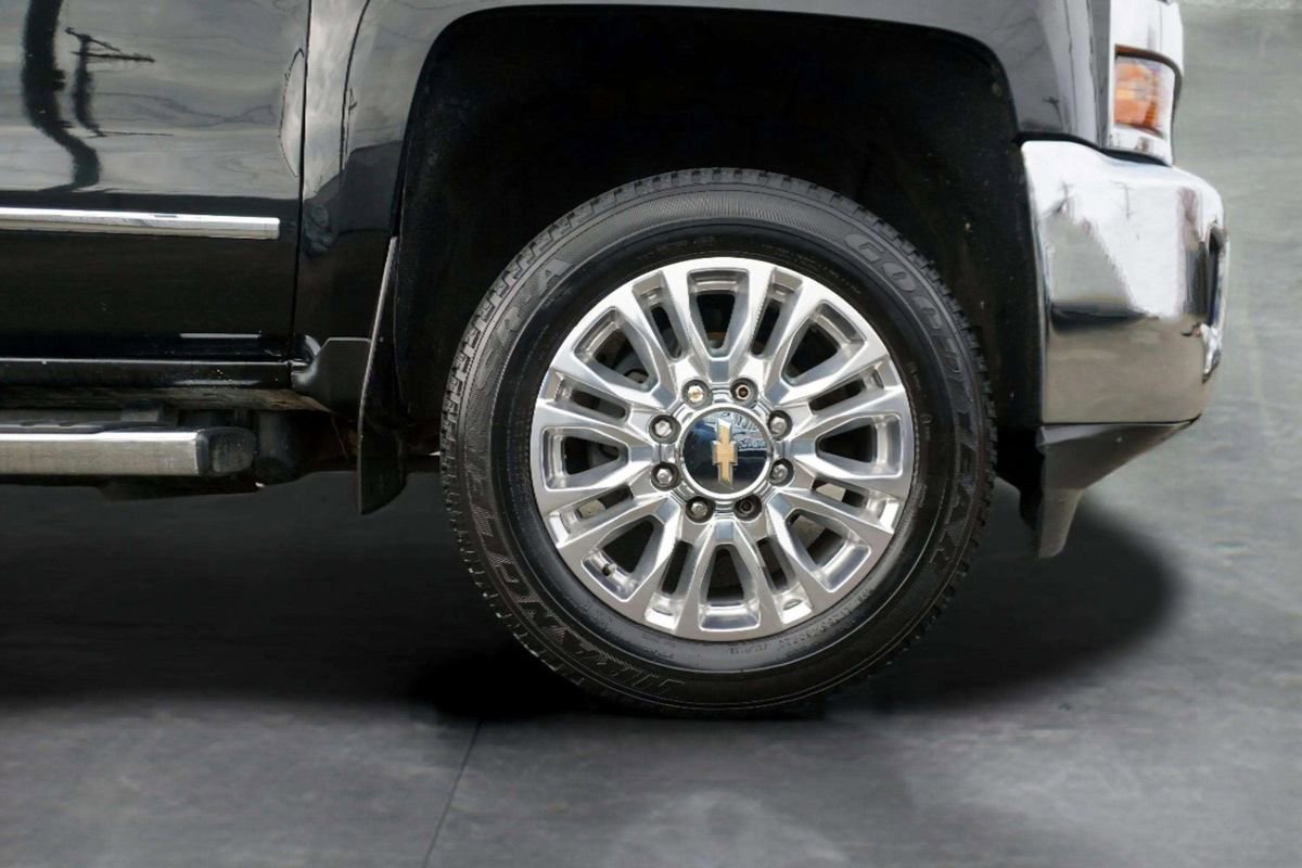 Used 2016 Chevrolet Silverado 2500 LTZ w/ Duramax Plus Package image 9