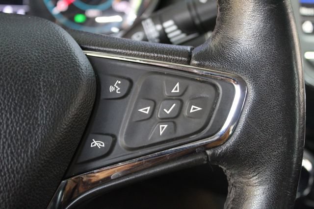 Used 2019 Chevrolet Cruze Premier FWD image 17
