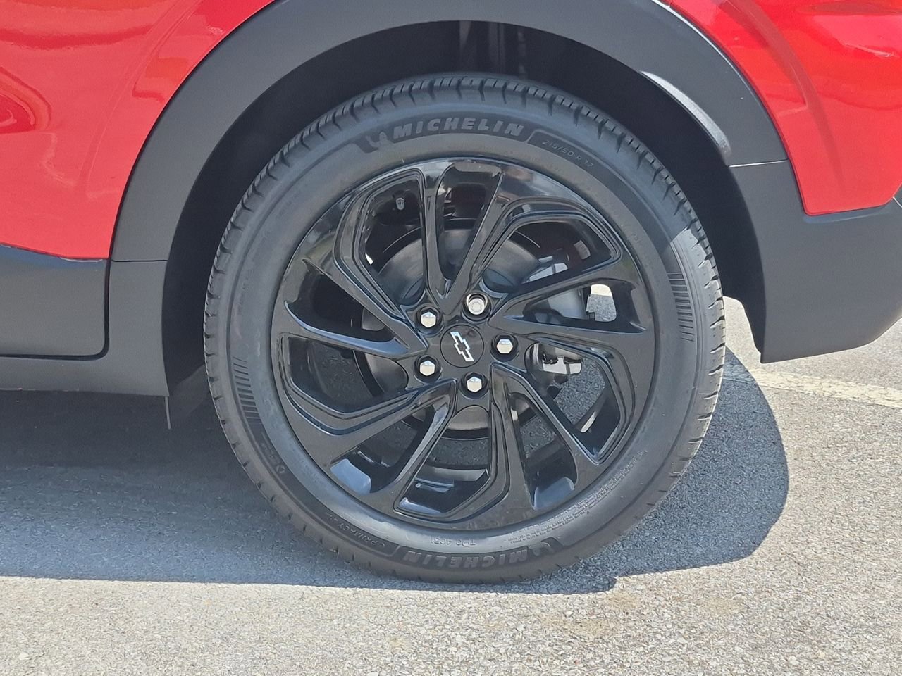 New 2027 Chevrolet Bolt RS w/ Technology Package FWD image 33