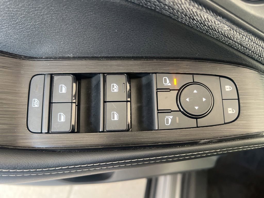 Certified 2023 Nissan Rogue SV image 50