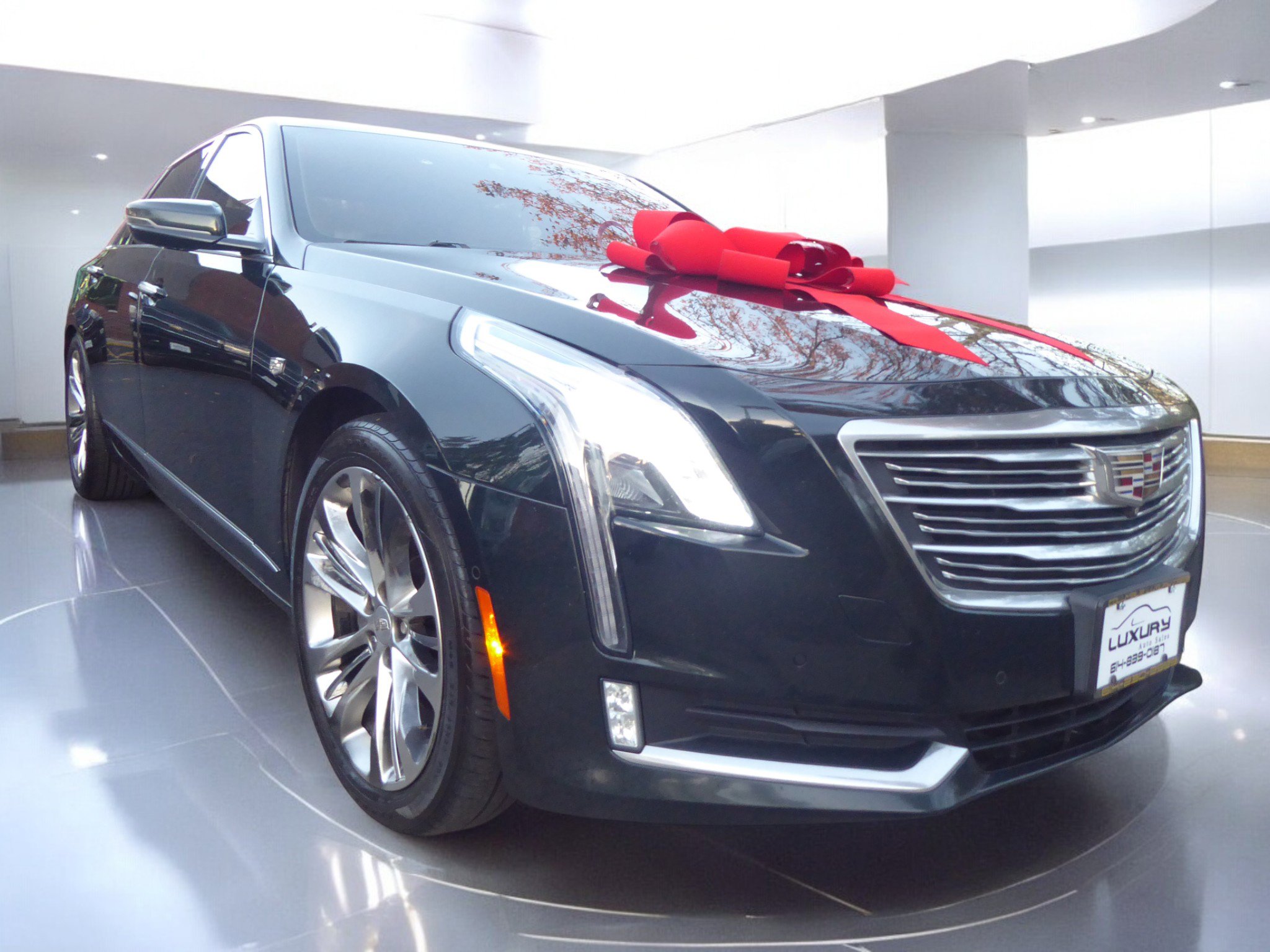 Used 2017 Cadillac CT6 Platinum image 3