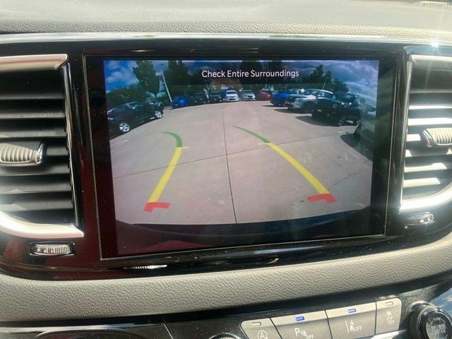 Certified 2023 Chrysler Pacifica Touring-L FWD image 18