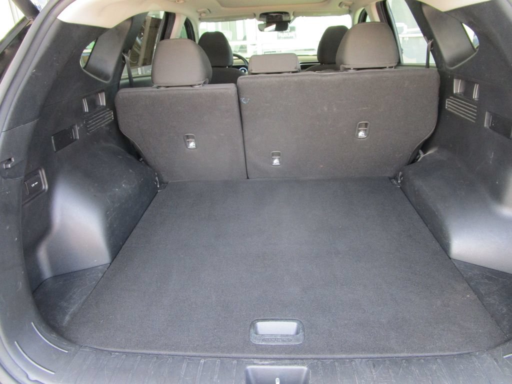 Used 2022 Hyundai Tucson SEL AWD/4WD image 16