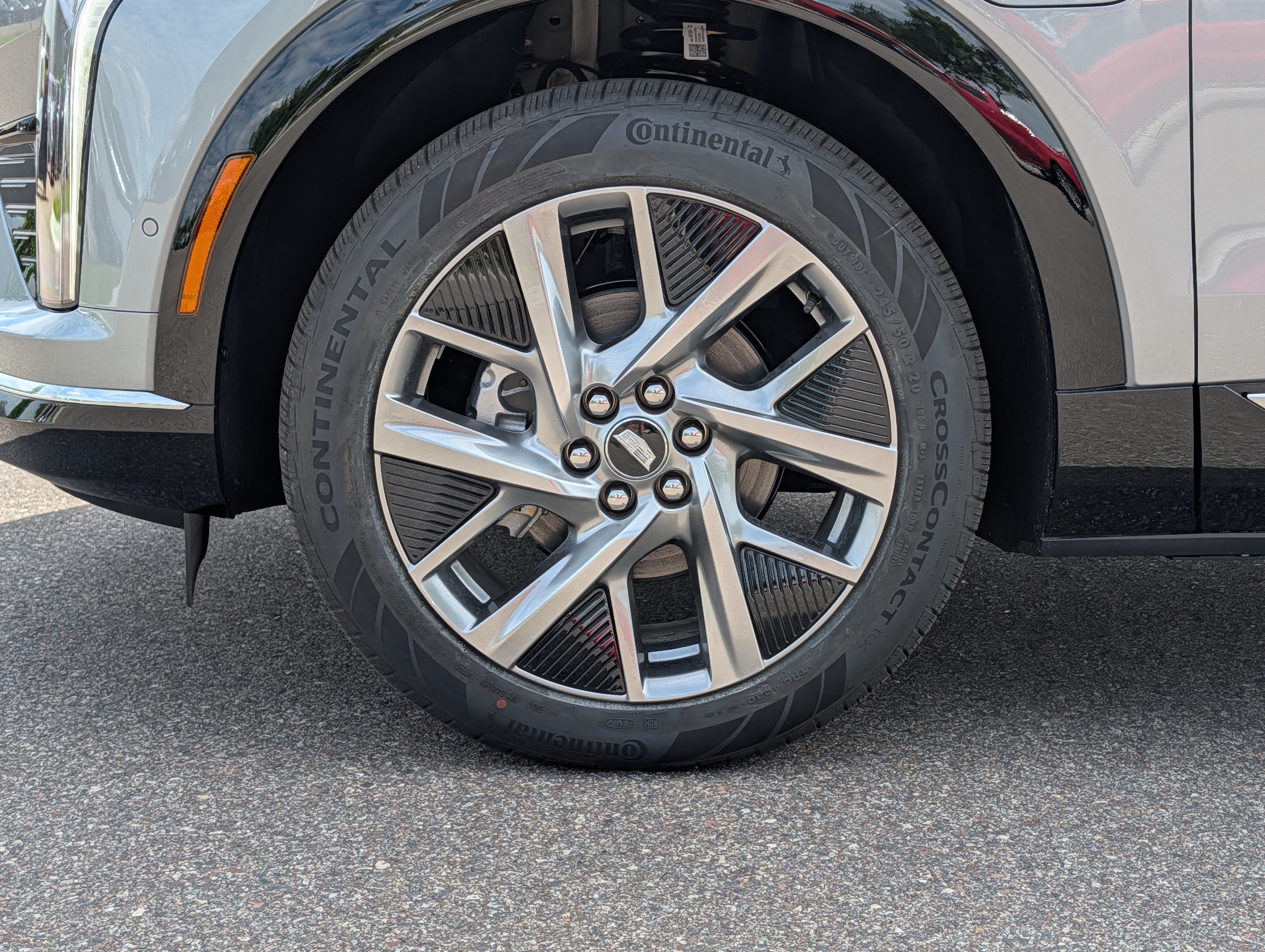 Used 2026 Cadillac Optiq Luxury 1 w/ LPO, Floor Liner Package AWD/4WD image 7
