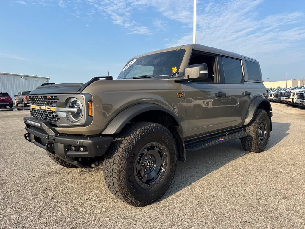 Used 2025 Ford Bronco Badlands AWD/4WD video 2