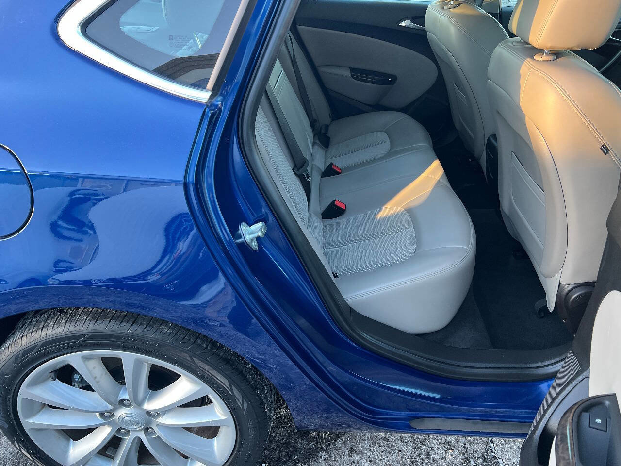 Used 2014 Buick Verano Convenience image 22