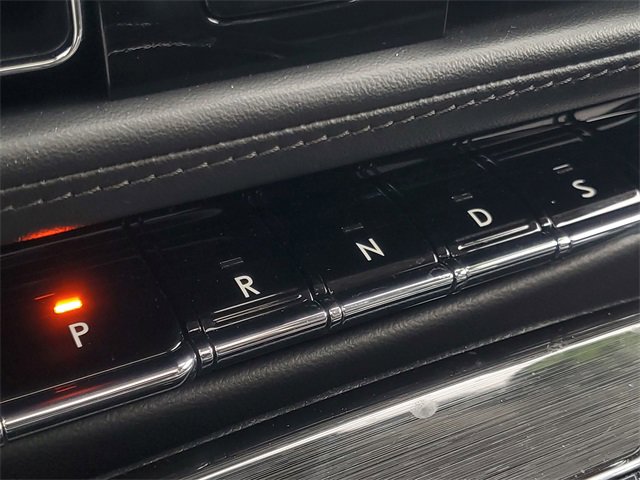 Certified 2023 Lincoln Nautilus Reserve image 31