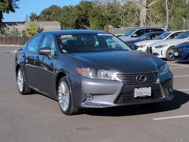 Used 2015 Lexus ES 350 w/ Luxury Package image 3
