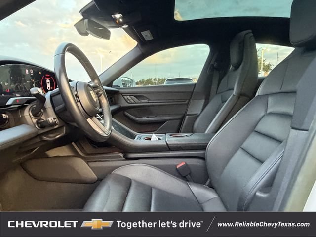 Used 2023 Porsche Taycan RWD image 29