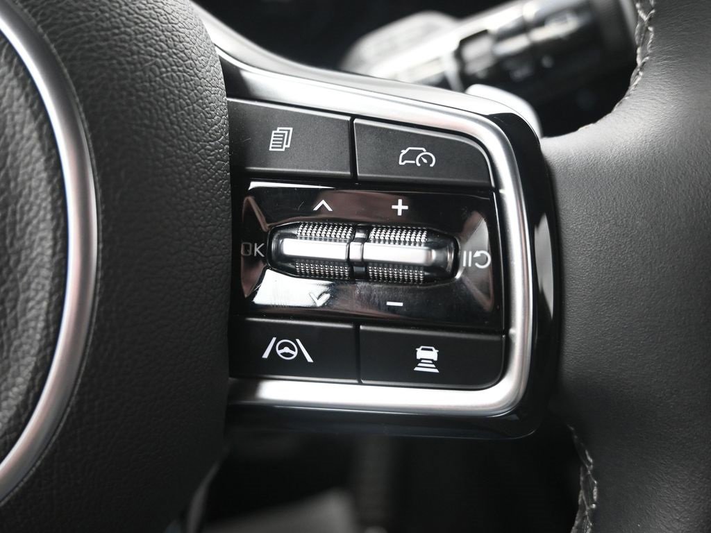 Certified 2025 Kia Sorento SX Prestige image 28