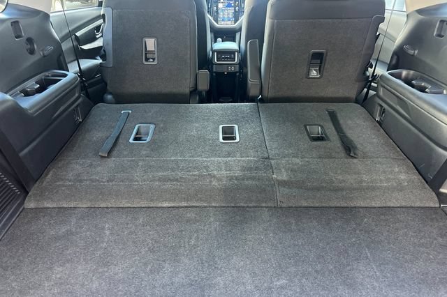 Used 2024 Subaru Ascent Premium w/ Convenience Package AWD/4WD image 18