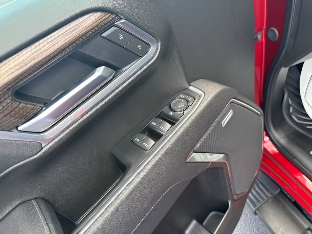 Used 2025 Chevrolet Silverado 1500 LT Trail Boss w/ Convenience Package II image 14